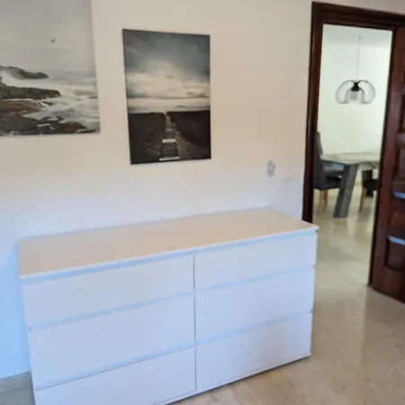 Schicke In La Paz, * Puerto de la Cruz (Tenerife)